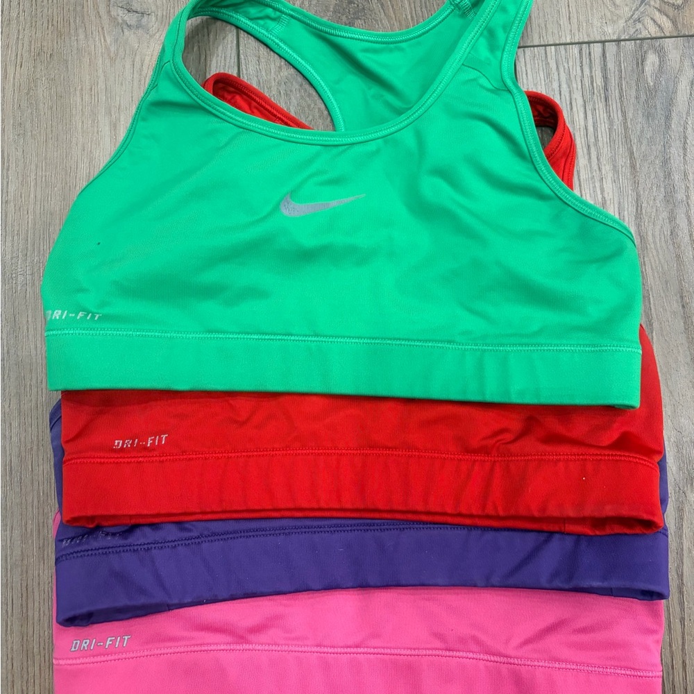 Nike sports bra size medium bundle